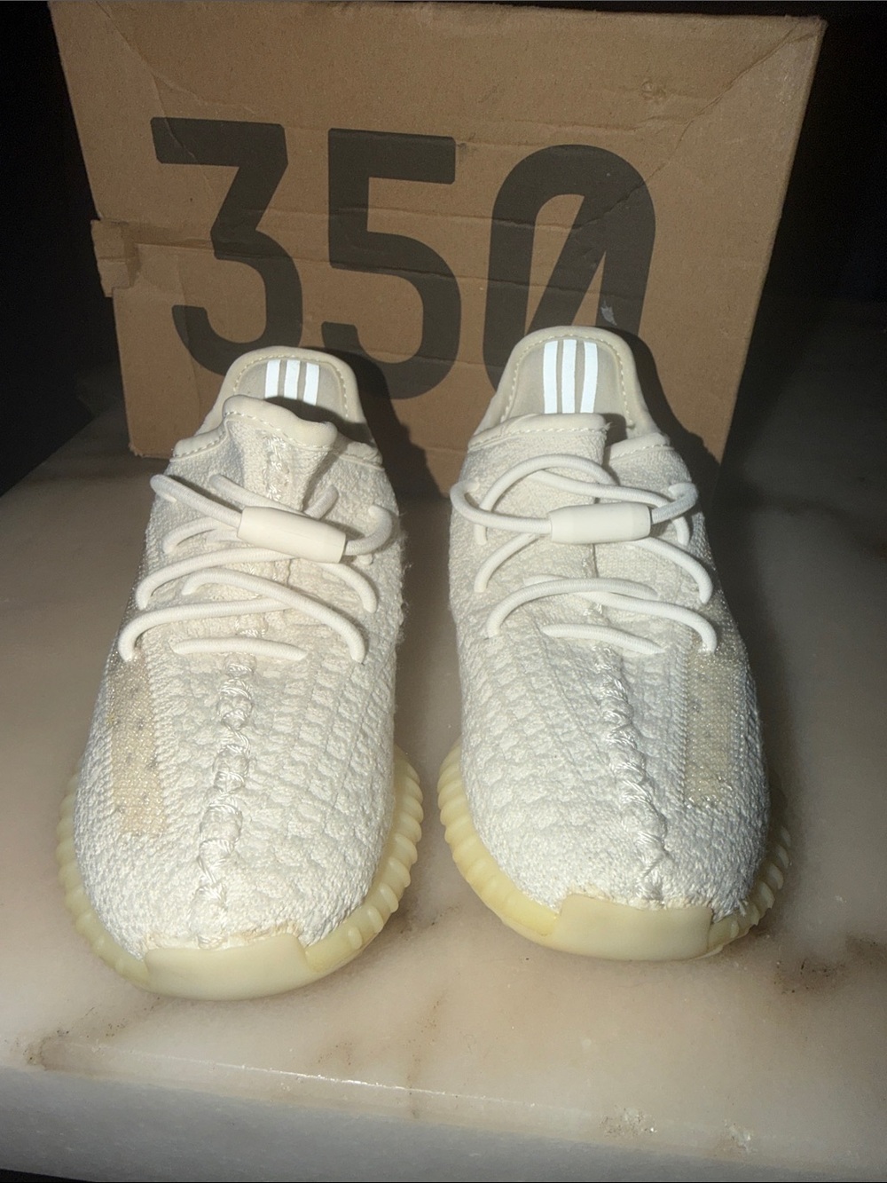 Adidas Yeezy Boost in Light Cream 350 v2